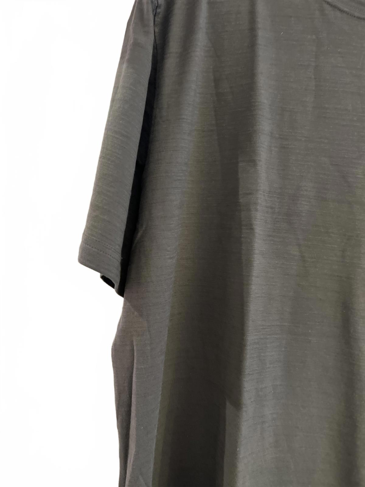 Kirkland charcoal men’s cotton t-shirt, size XXL