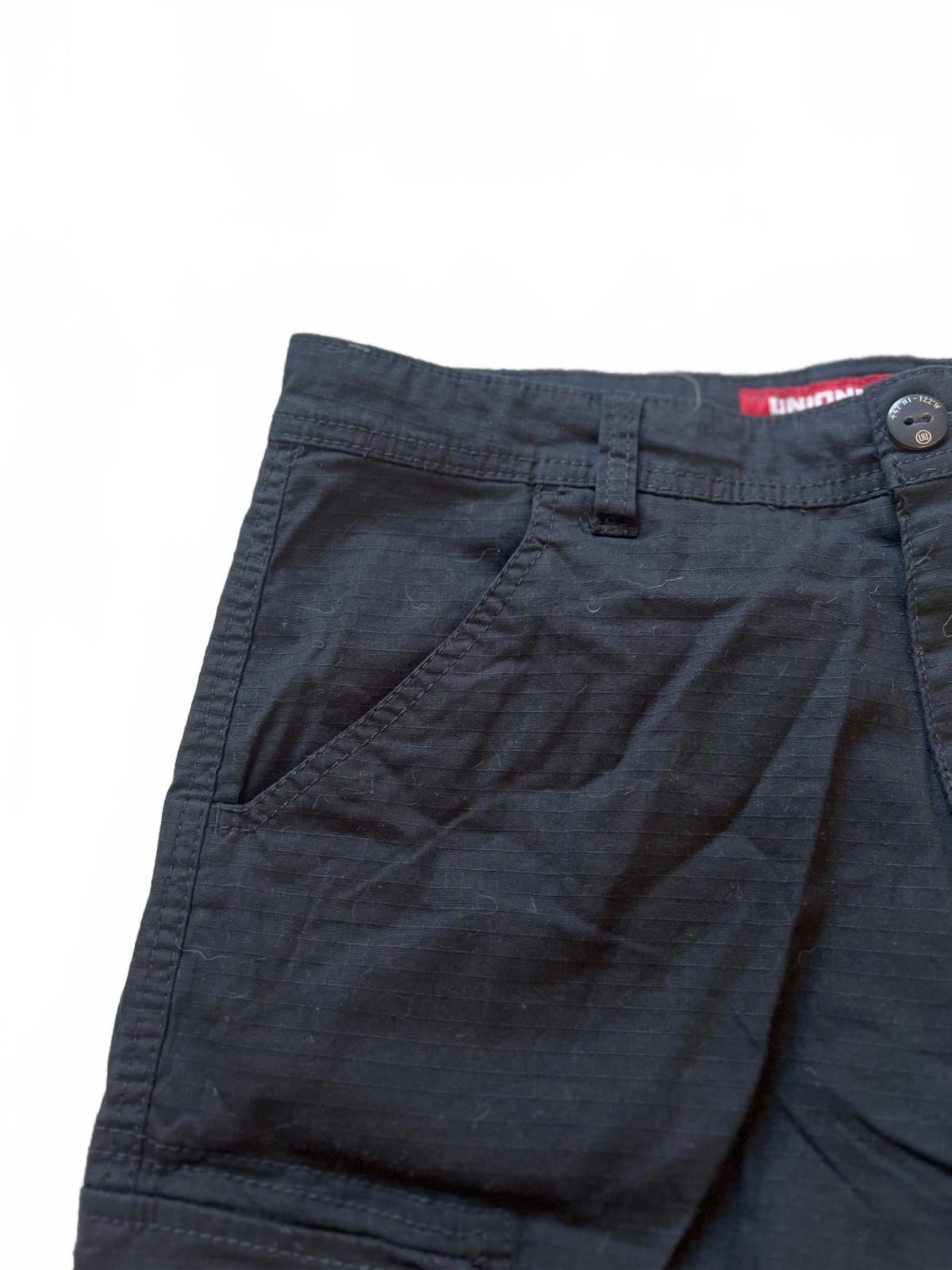 Unionbay black cargo shorts, size 32” waist