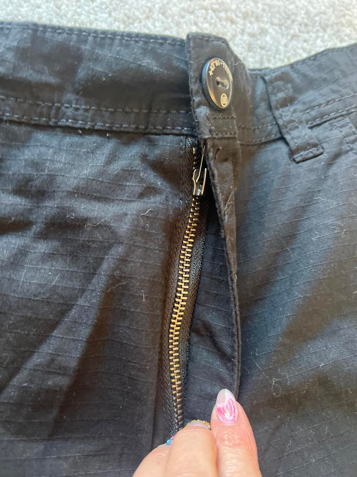 Unionbay black cargo shorts, size 32” waist