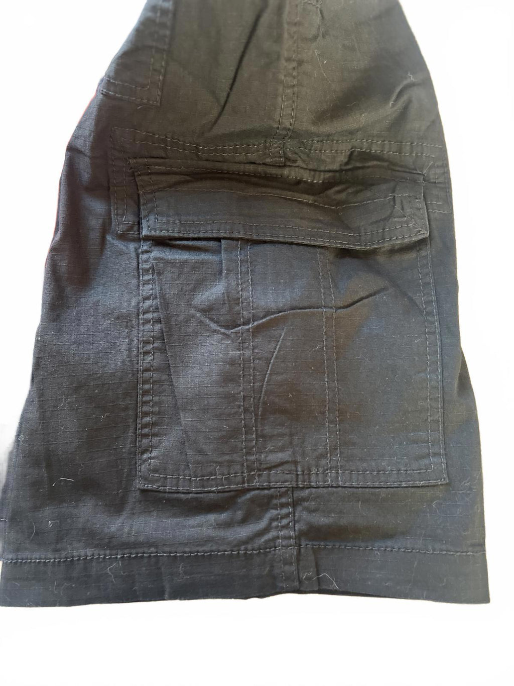 Unionbay black cargo shorts, size 34” waist