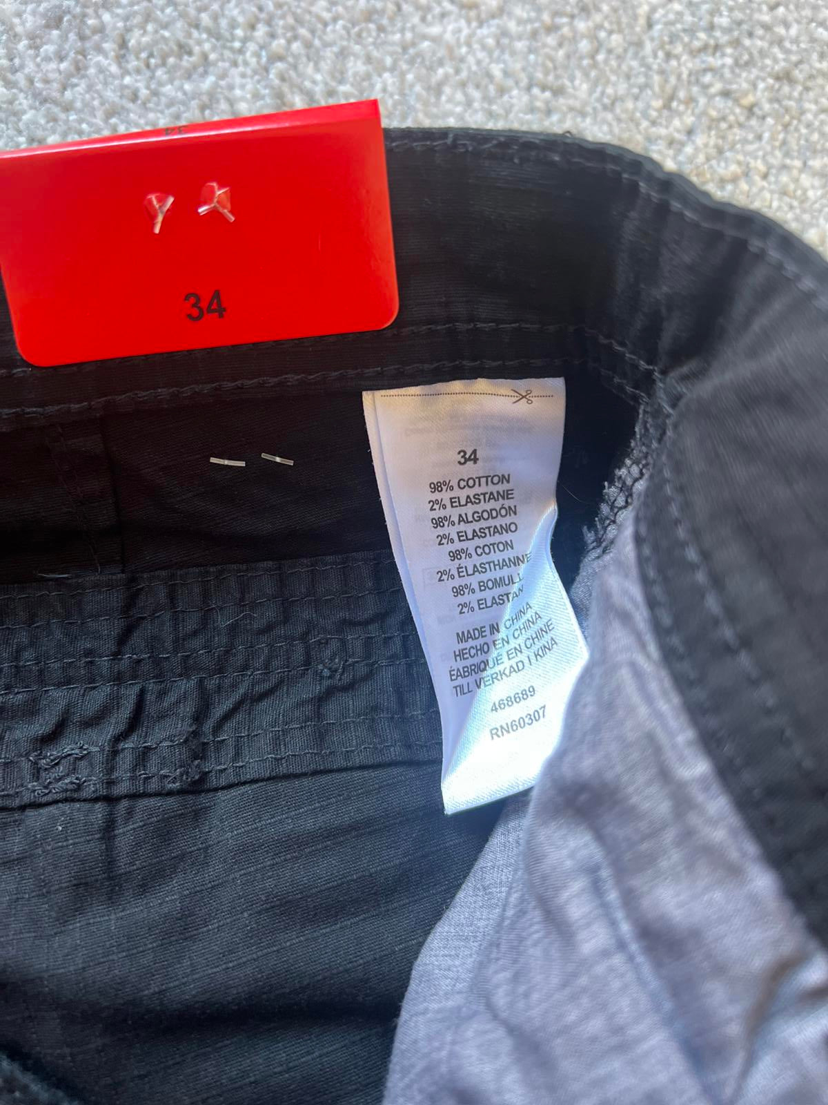 Unionbay black cargo shorts, size 34” waist