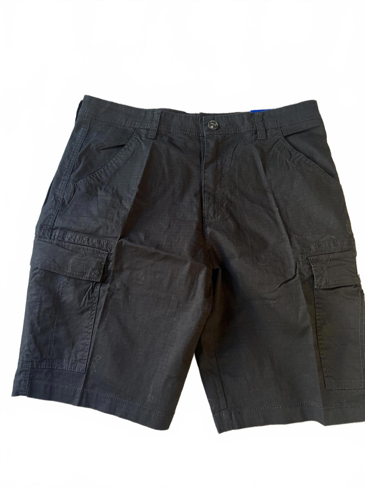Unionbay black cargo shorts, size 36” waist