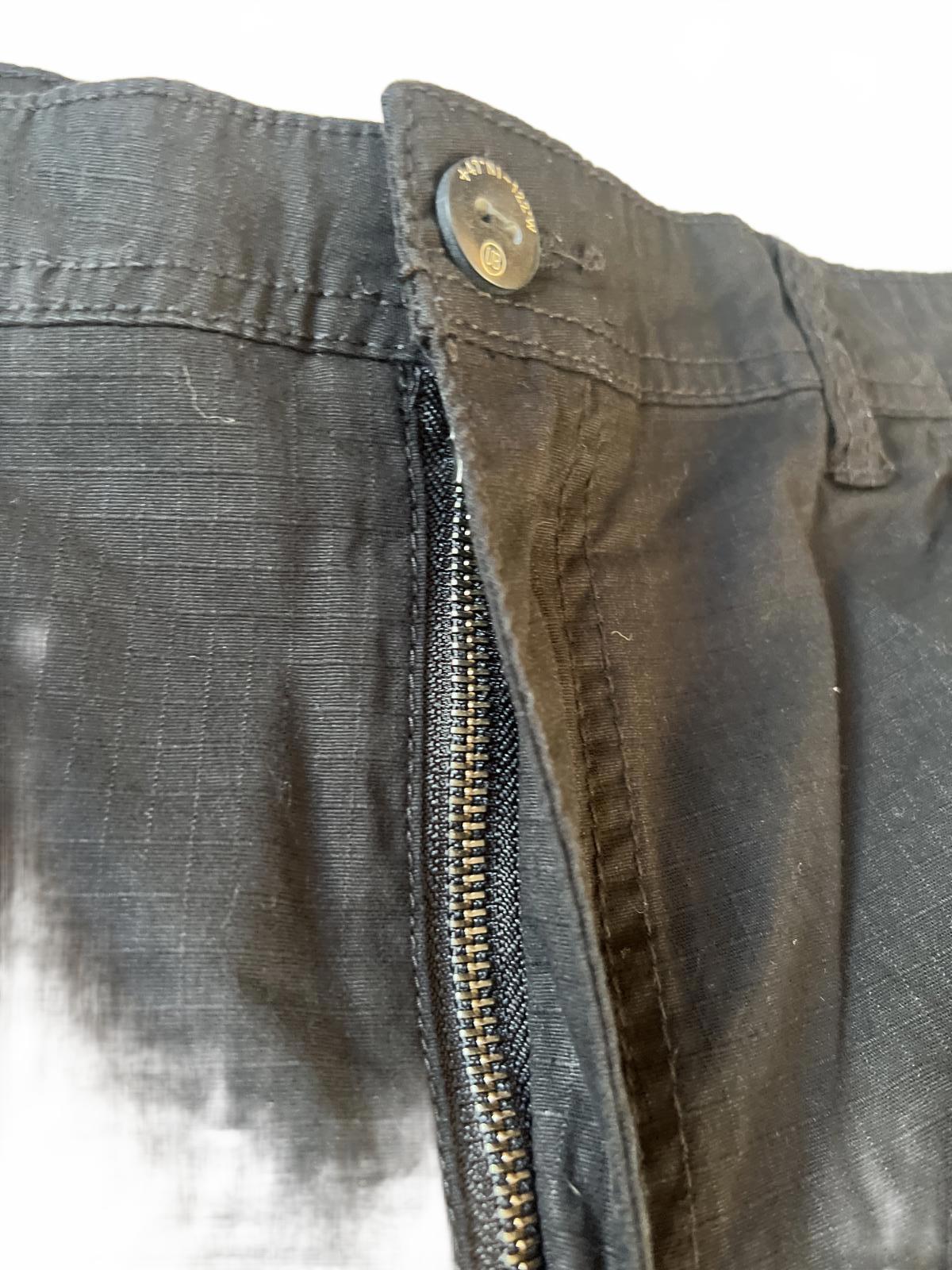Unionbay black cargo shorts, size 38” waist