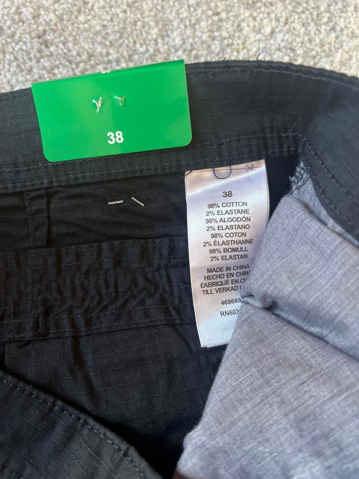 Unionbay black cargo shorts, size 38” waist