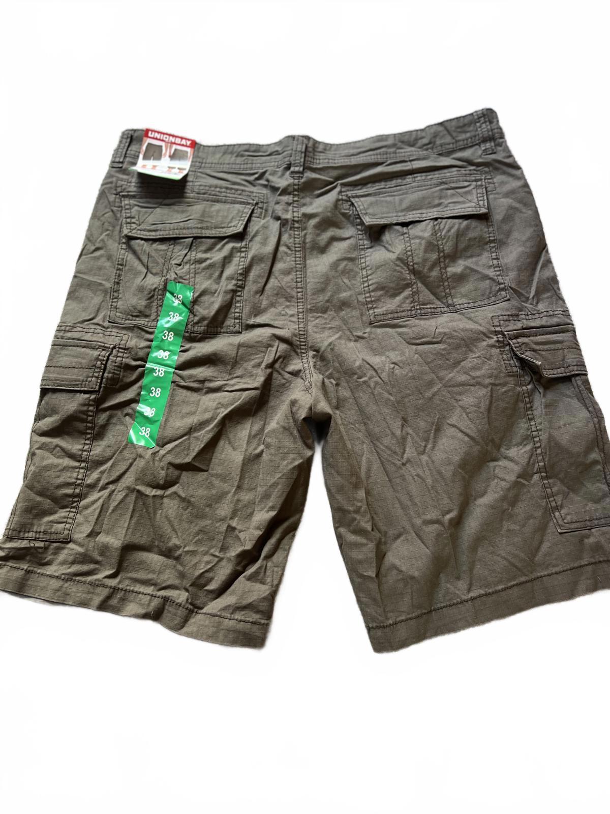 Unionbay Green cargo shorts, size 38” waist