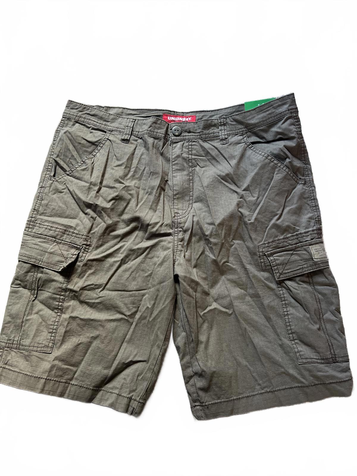 Unionbay Green cargo shorts, size 38” waist
