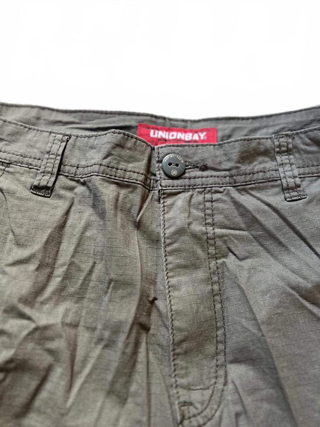 Unionbay Green cargo shorts, size 38” waist
