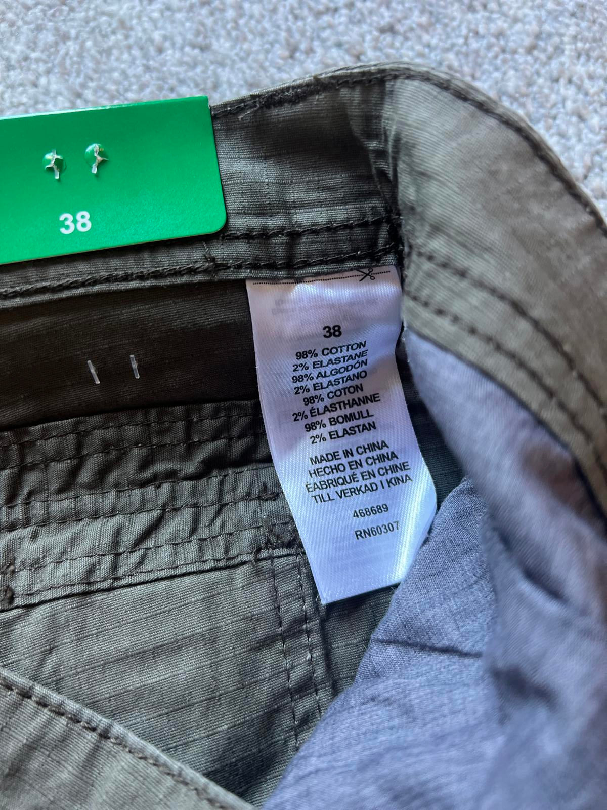 Unionbay Green cargo shorts, size 38” waist