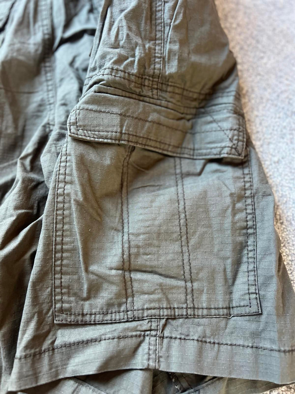Unionbay Green cargo shorts, size 36” waist