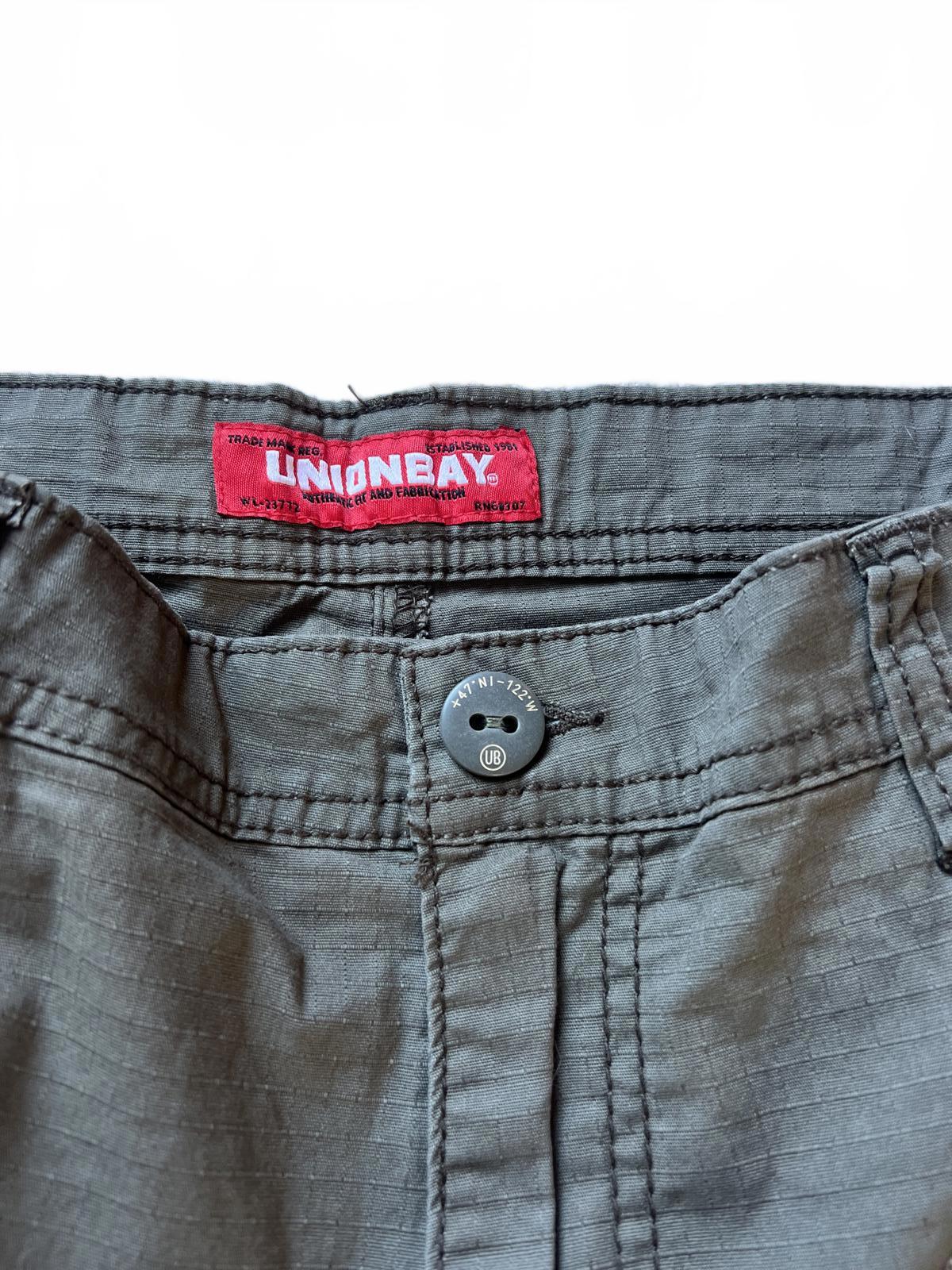 Unionbay Green cargo shorts, size 36” waist