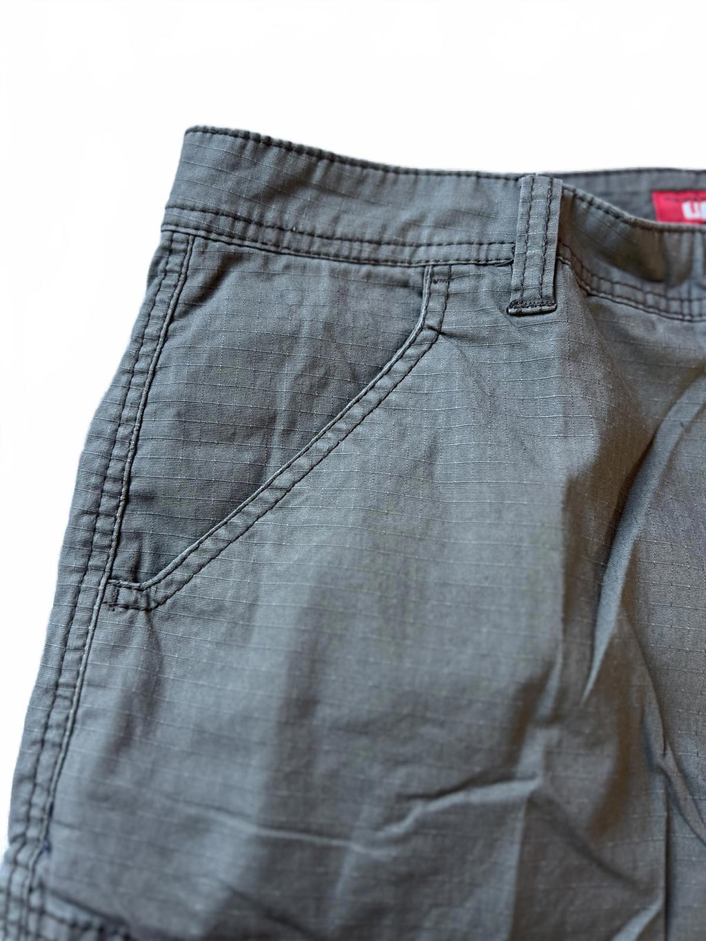 Unionbay Green cargo shorts, size 34” waist