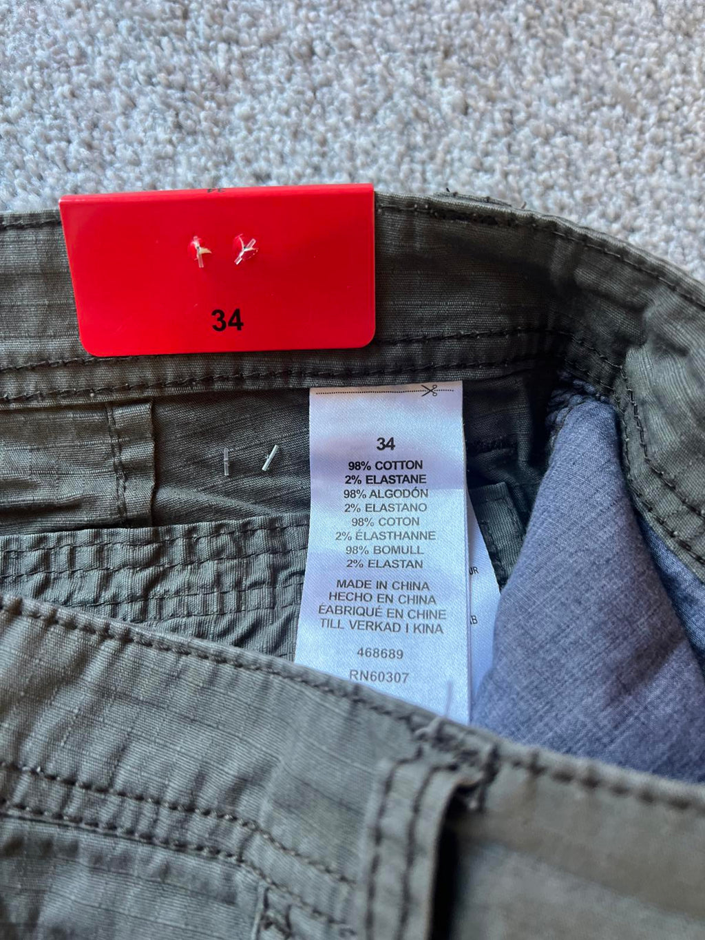 Unionbay Green cargo shorts, size 34” waist