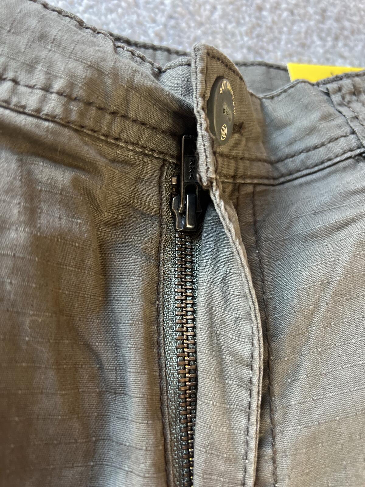 Unionbay Green cargo shorts, size 32” waist