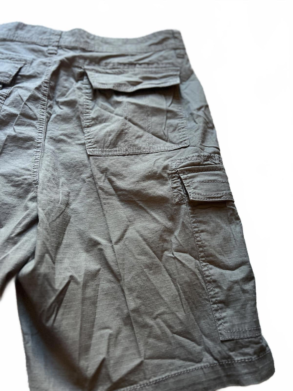 Unionbay grey cargo shorts, size 36” waist