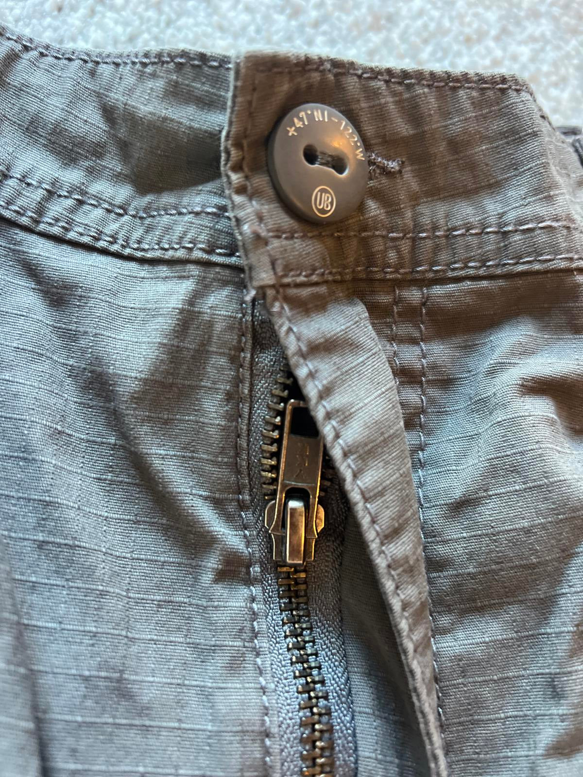 Unionbay grey cargo shorts, size 36” waist