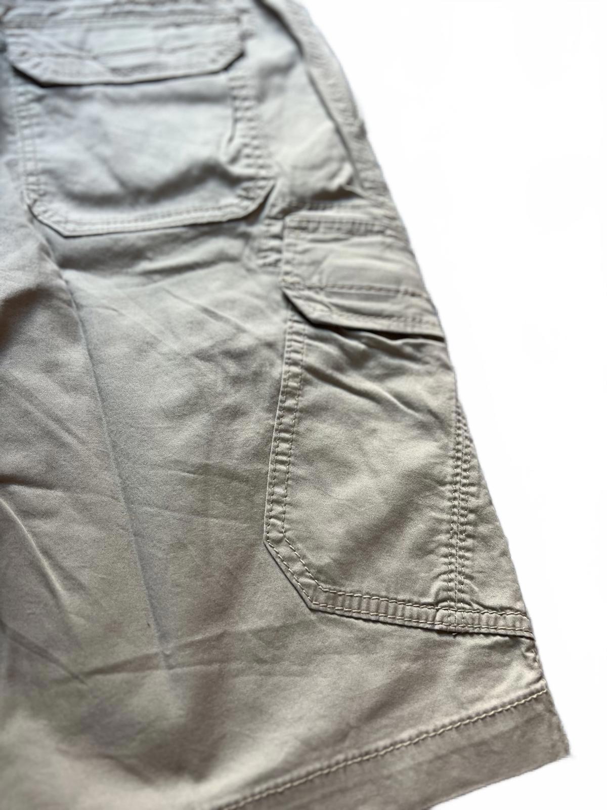Unionbay tan cargo shorts, size 30” waist
