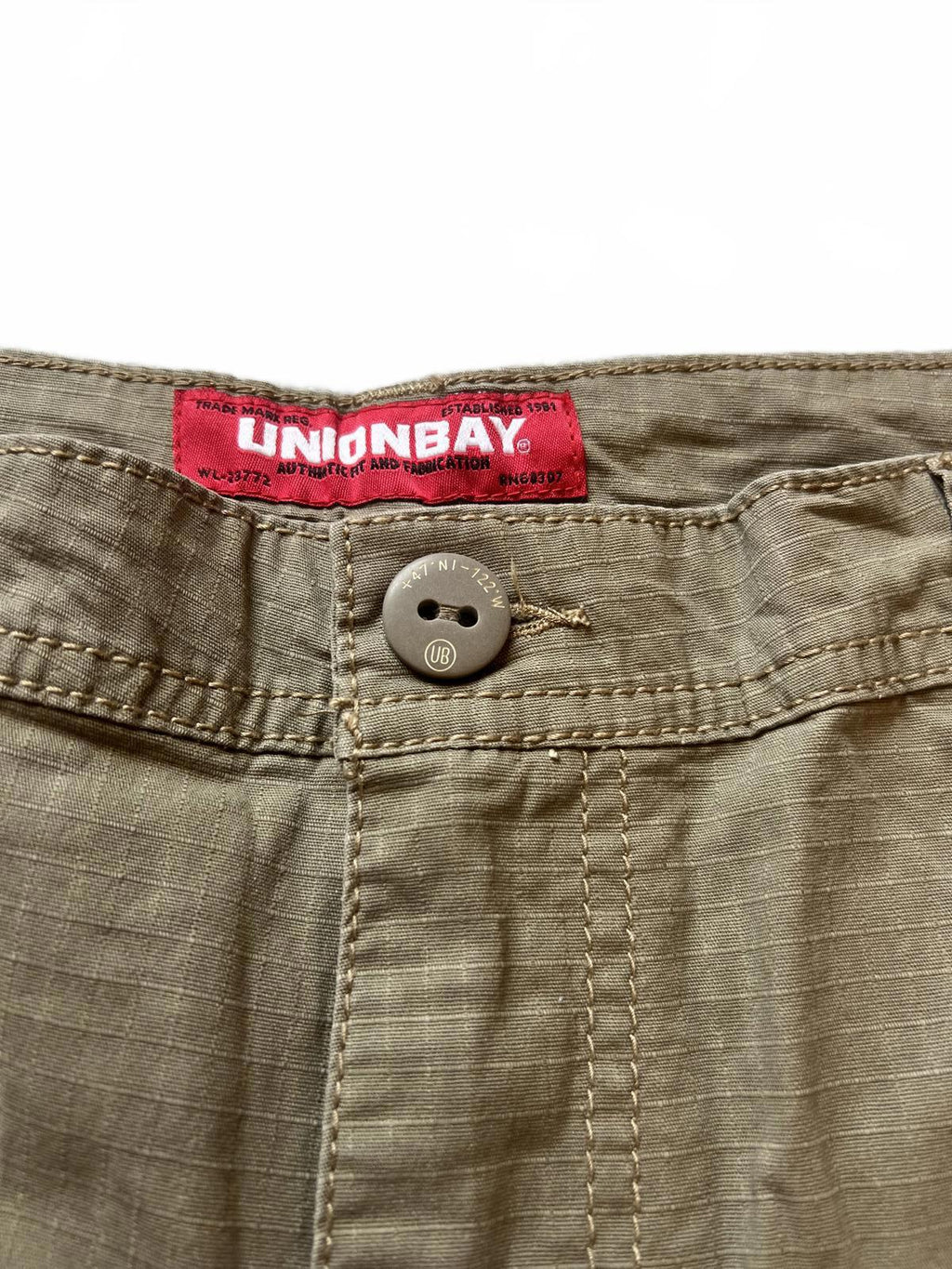 Unionbay tan cargo shorts, size 40” waist