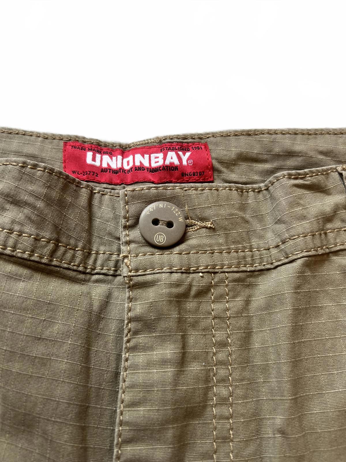 Unionbay tan cargo shorts, size 40” waist