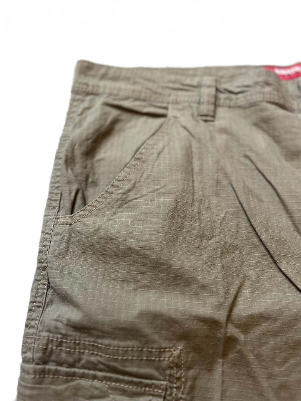 Unionbay tan cargo shorts, size 40” waist