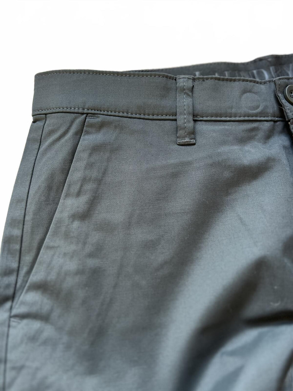 English Laundry deep sea flat front chinos, size 32” x 30”