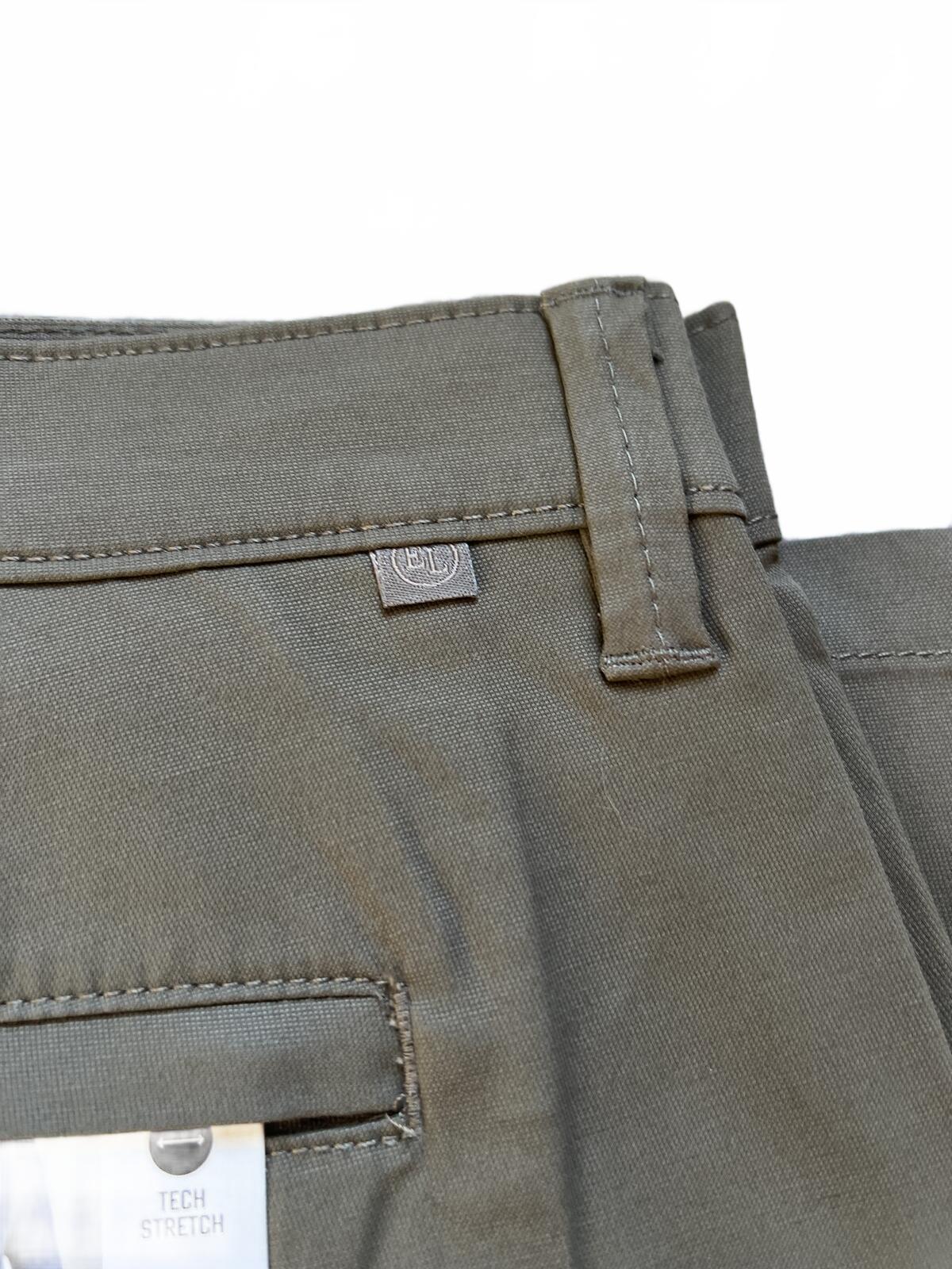 English Laundry mushroom flat front chinos, size 40” x 32”