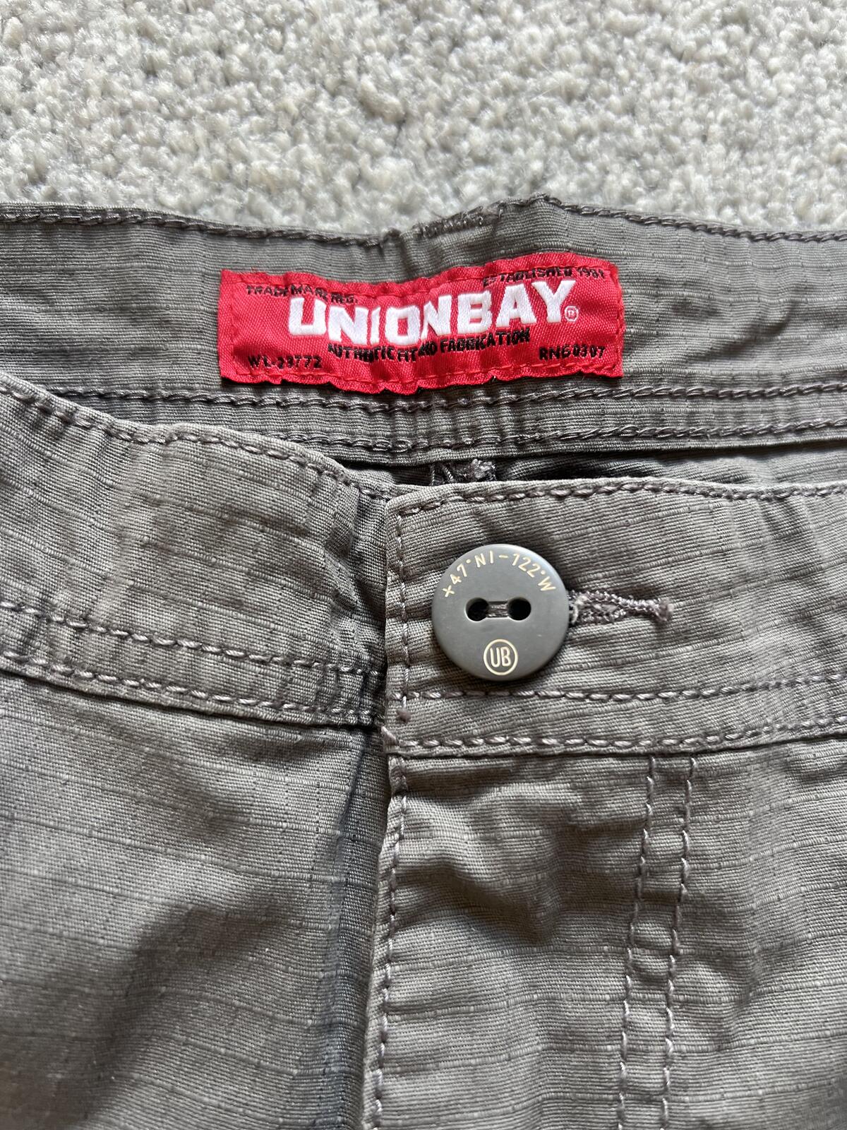 Unionbay grey cargo shorts, size 34” waist