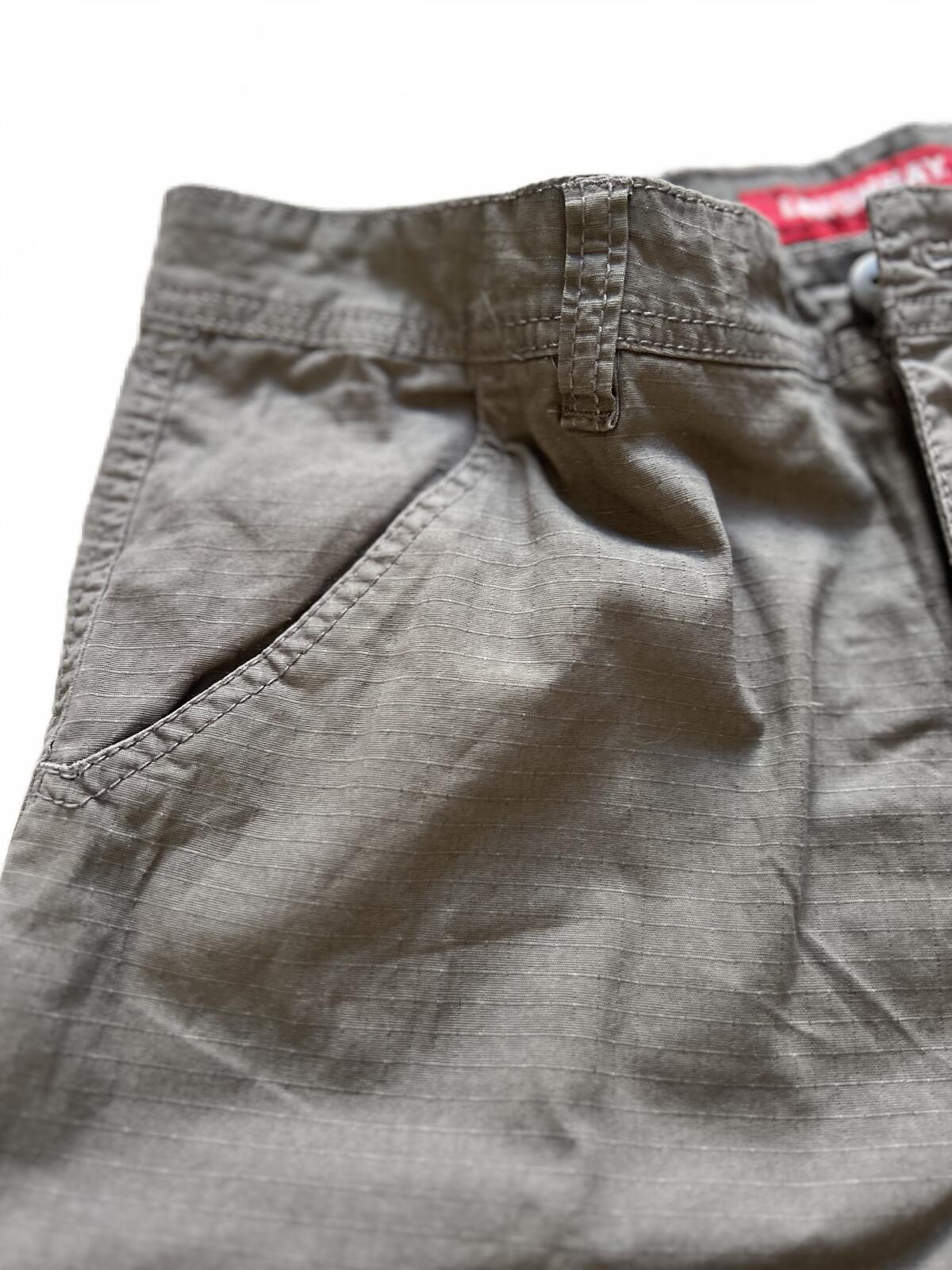 Unionbay grey cargo shorts, size 34” waist