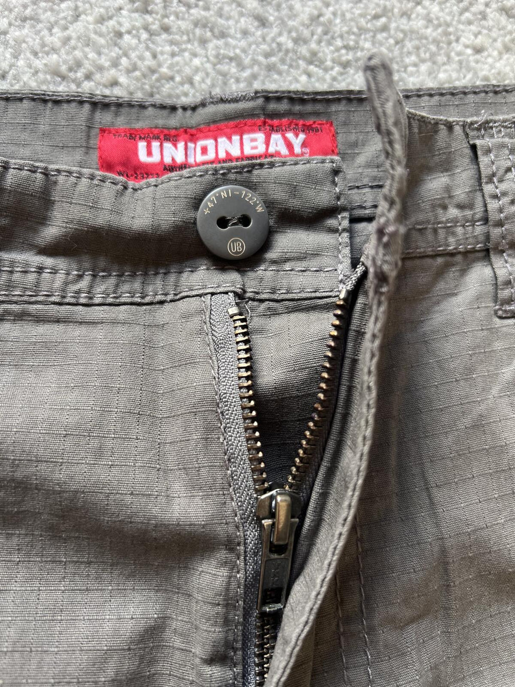 Unionbay grey cargo shorts, size 32” waist
