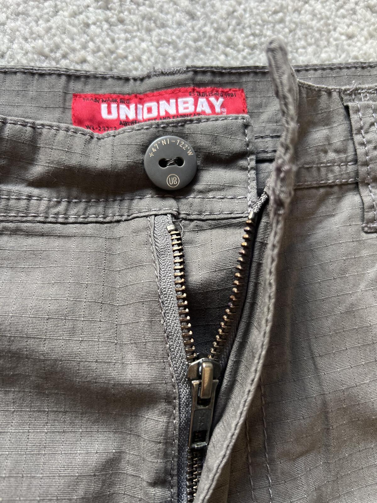 Unionbay grey cargo shorts, size 32” waist