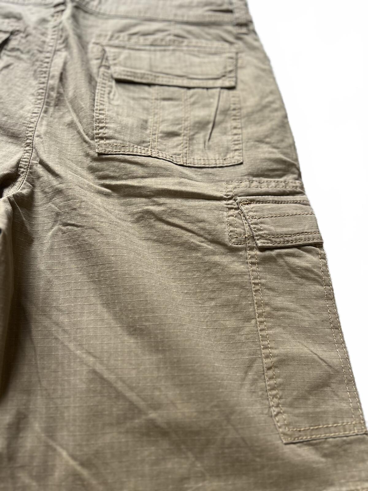 Unionbay tan cargo shorts, size 34” waist