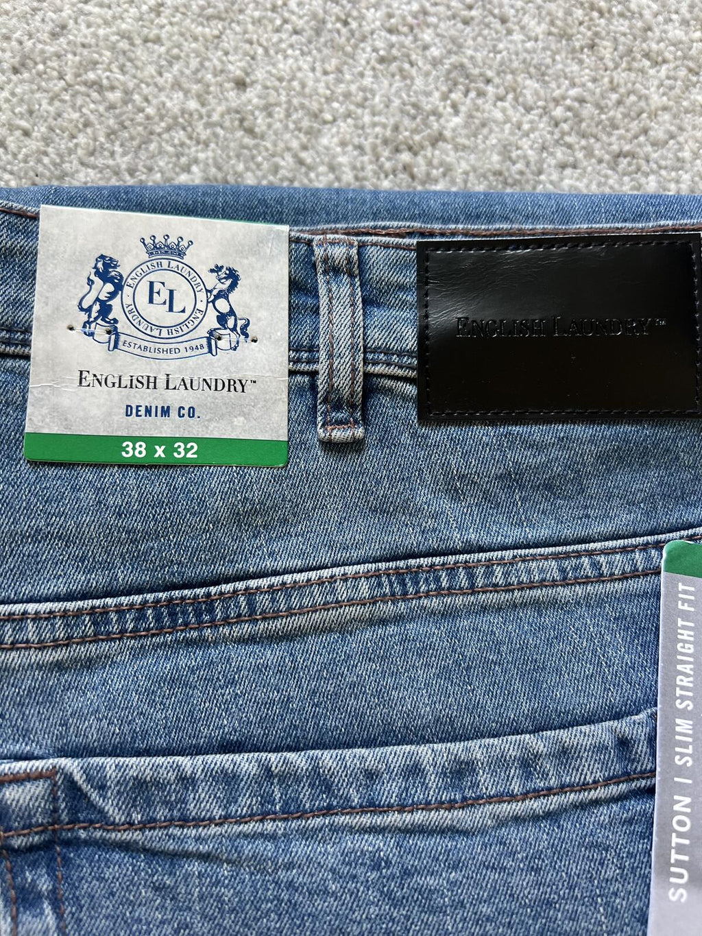 English Laundry light blue jeans, size 38” x 32”