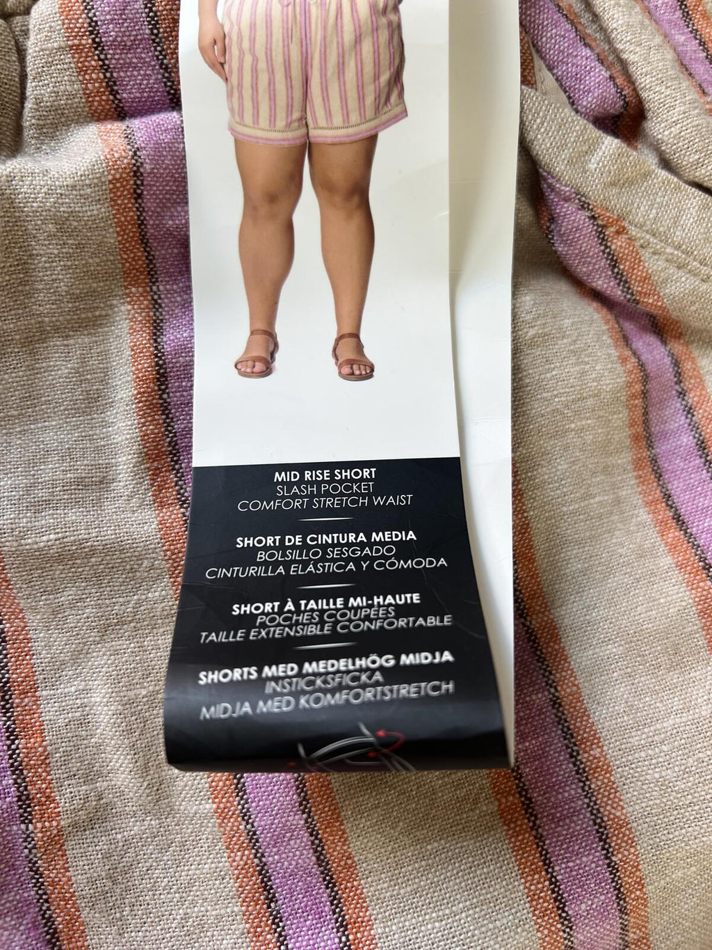 Ladies mid rise pink stripe shorts, size XL