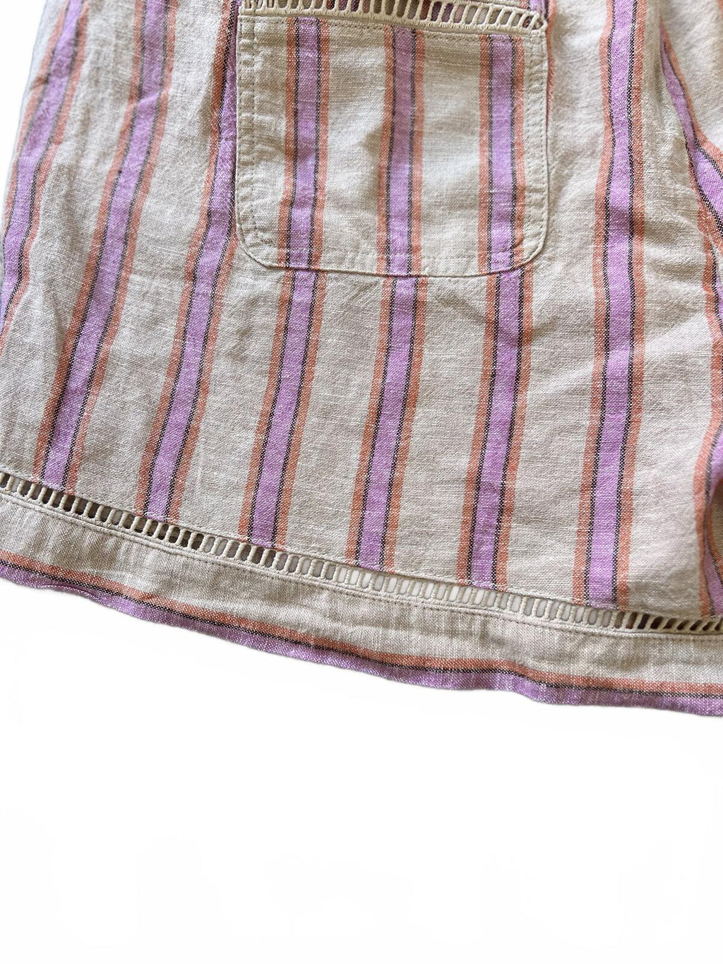Ladies mid rise pink stripe shorts, size XL