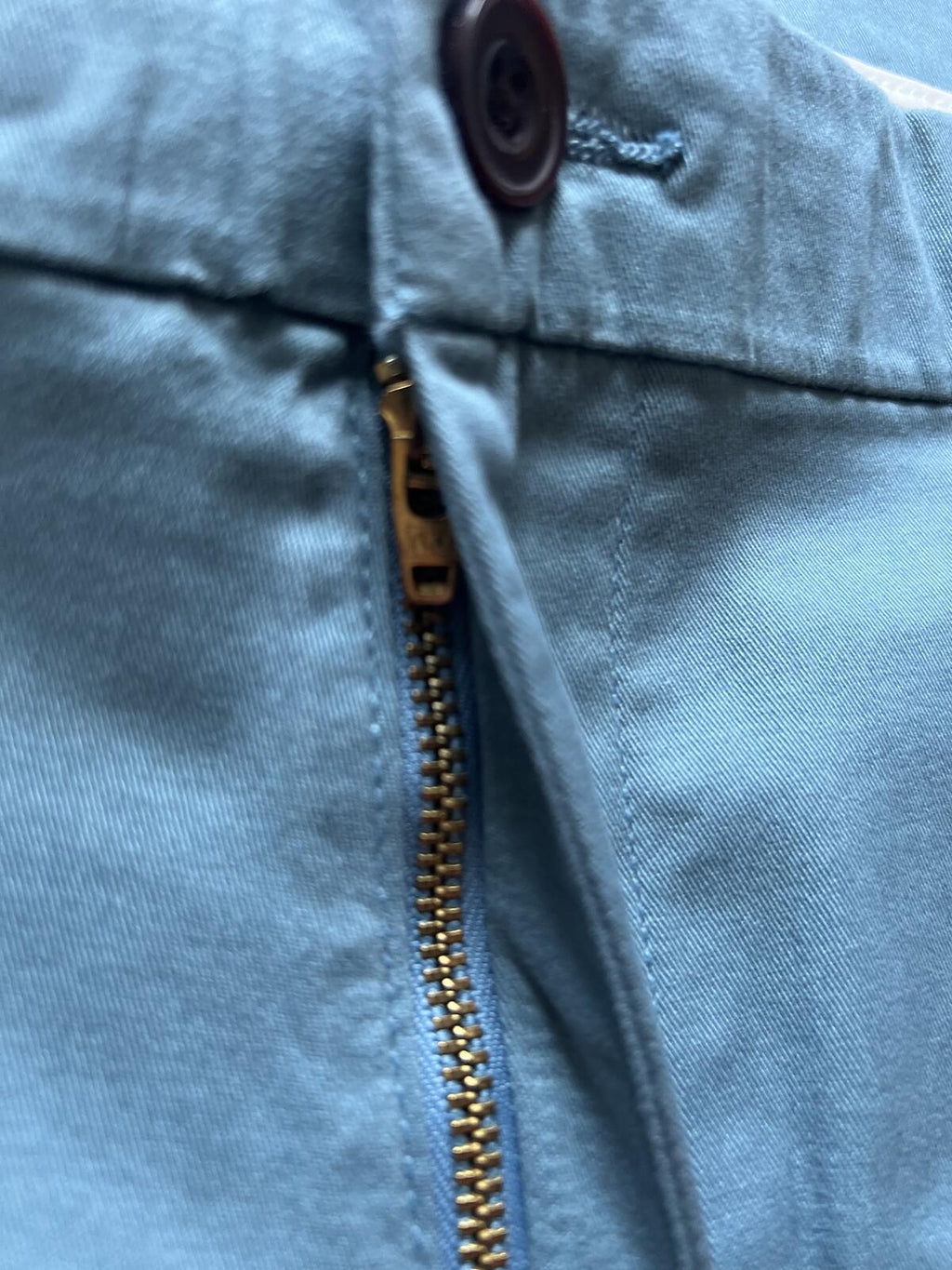 Farah men’s blue chino shorts, size 40” waist