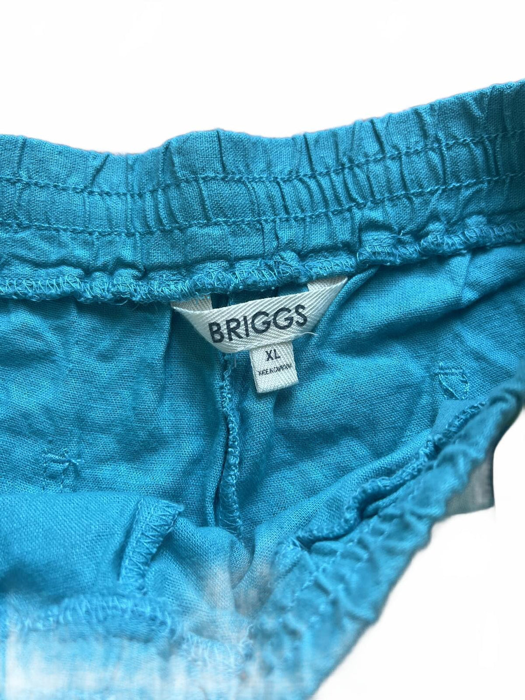 Ladies teal mid rise shorts, size XL