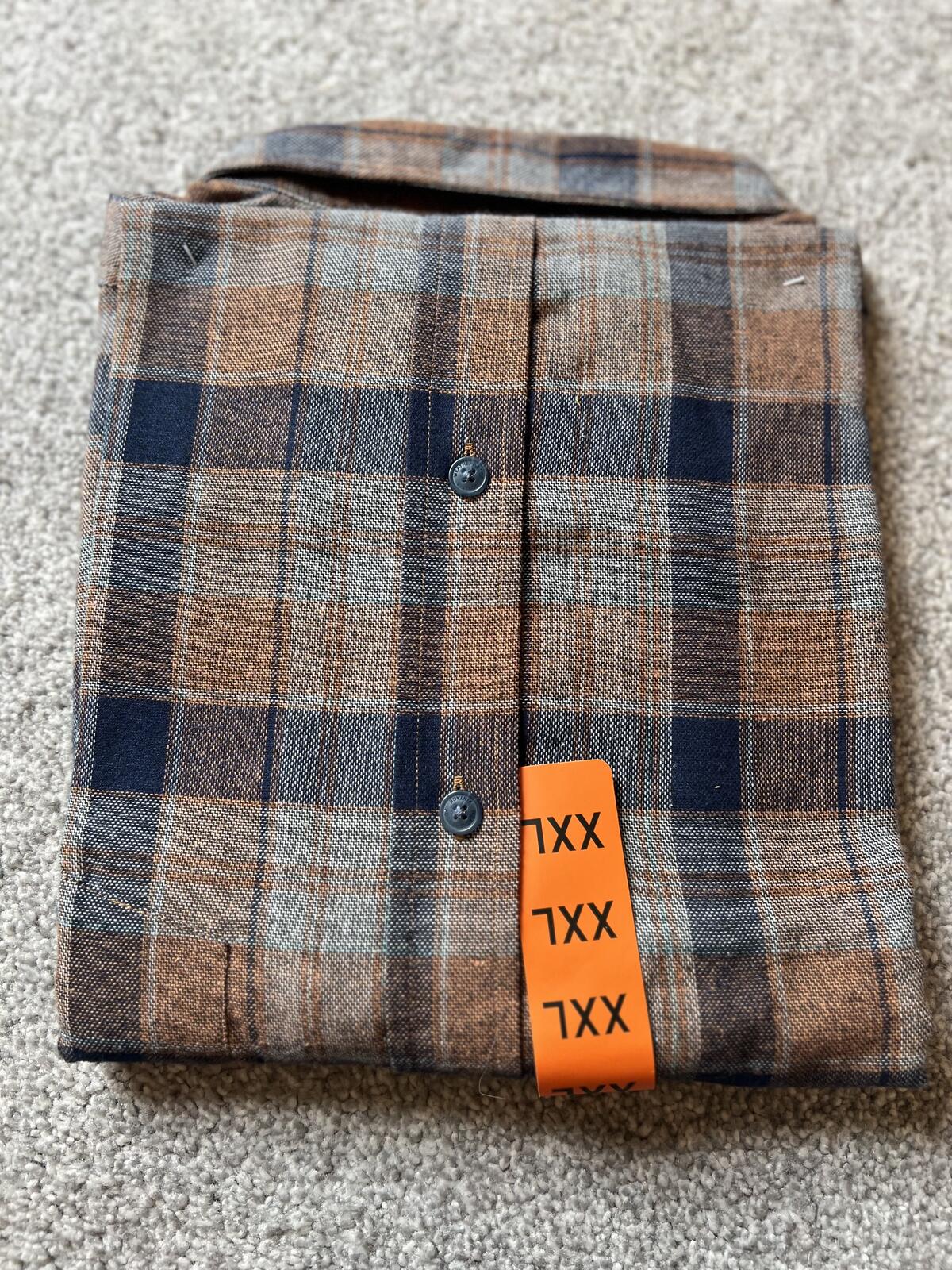 Men’s navy check shirt, size XXL