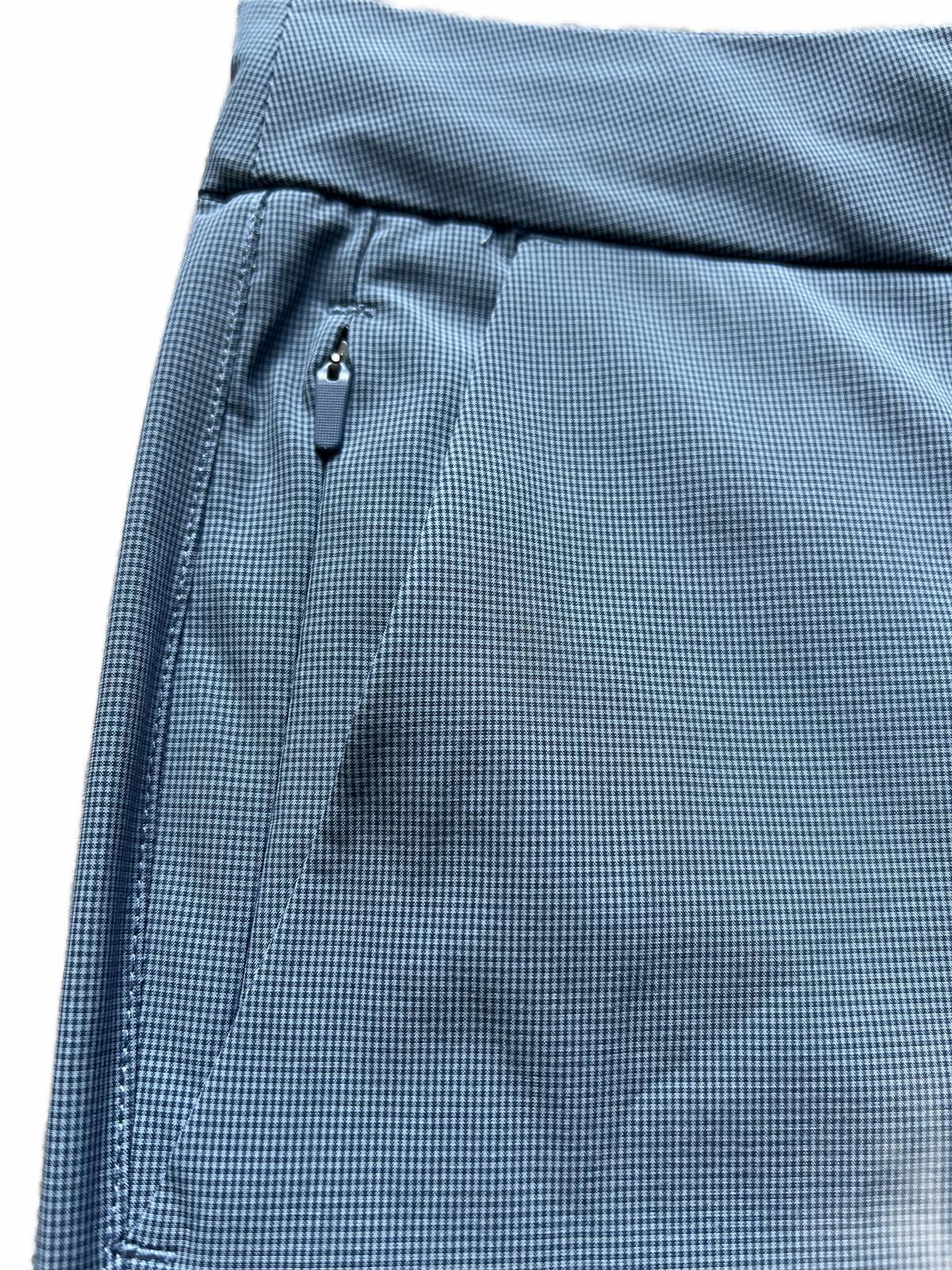 Hang Ten blue chino shorts, size 38” waist