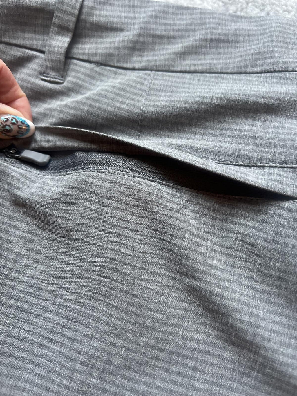 Hang Ten grey chino shorts, size 38” waist