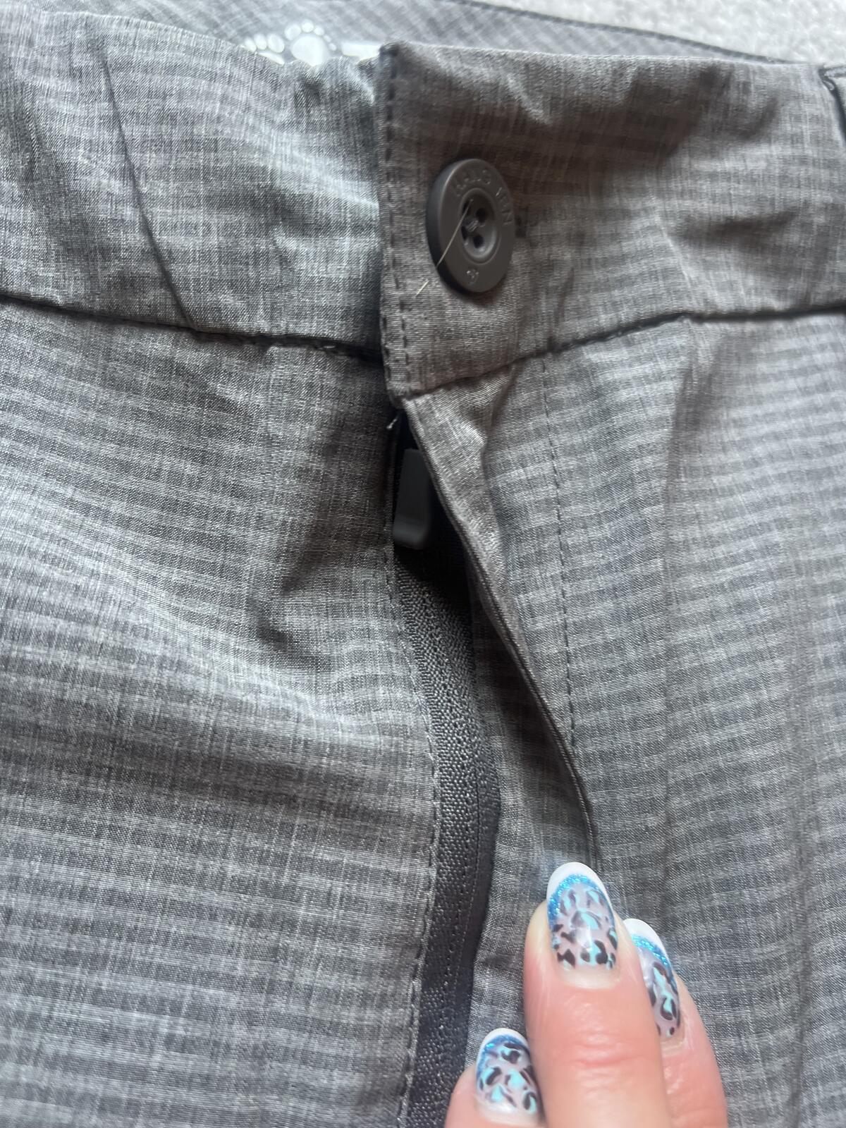 Hang Ten grey chino shorts, size 38” waist