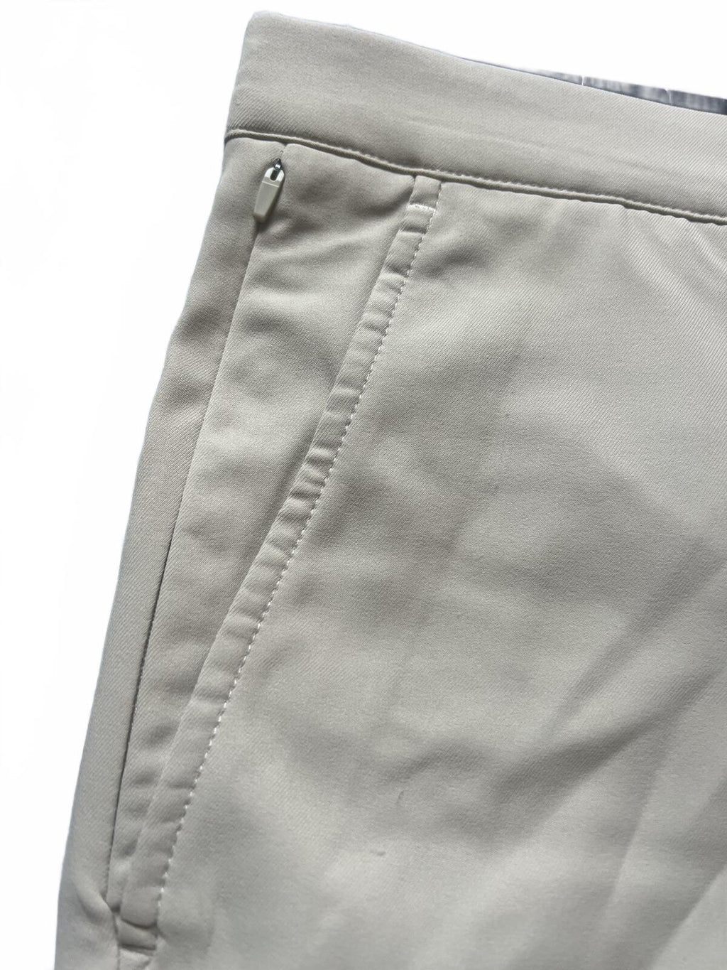 Kirkland beige chino shorts, size 40” waist
