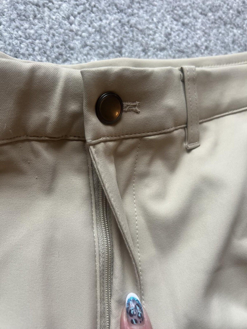 Kirkland beige chino shorts, size 40” waist