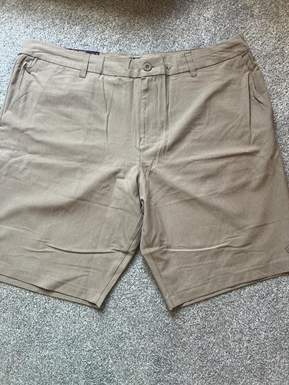 Hang Ten tan chino shorts, size 40” waist