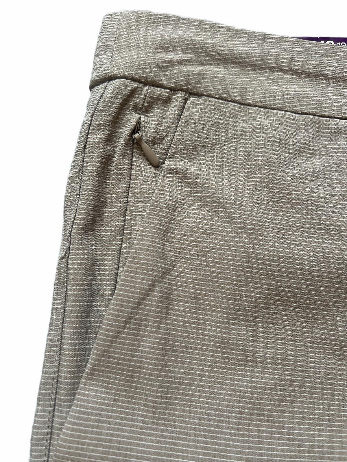 Hang Ten tan chino shorts, size 40” waist