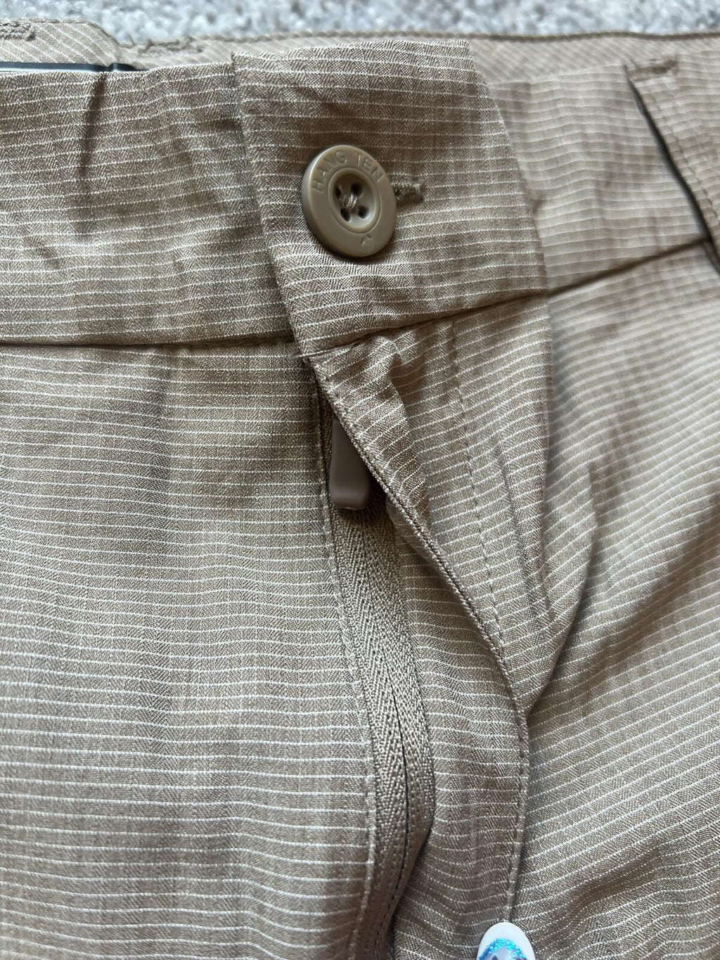 Hang Ten tan chino shorts, size 40” waist