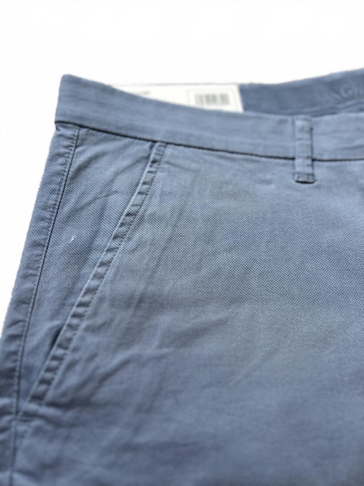 English Laundry blue flat front chino shorts, size 40” waist