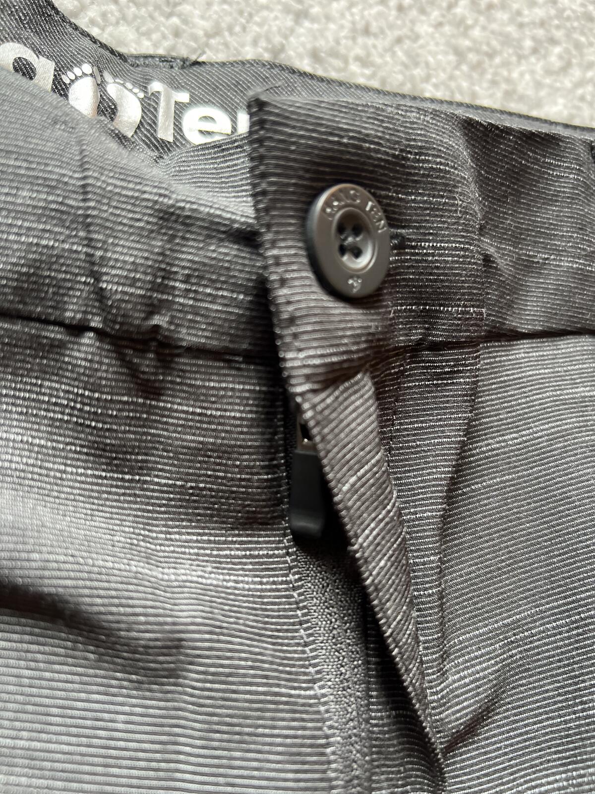 Hang Ten black chino shorts, size 38” waist
