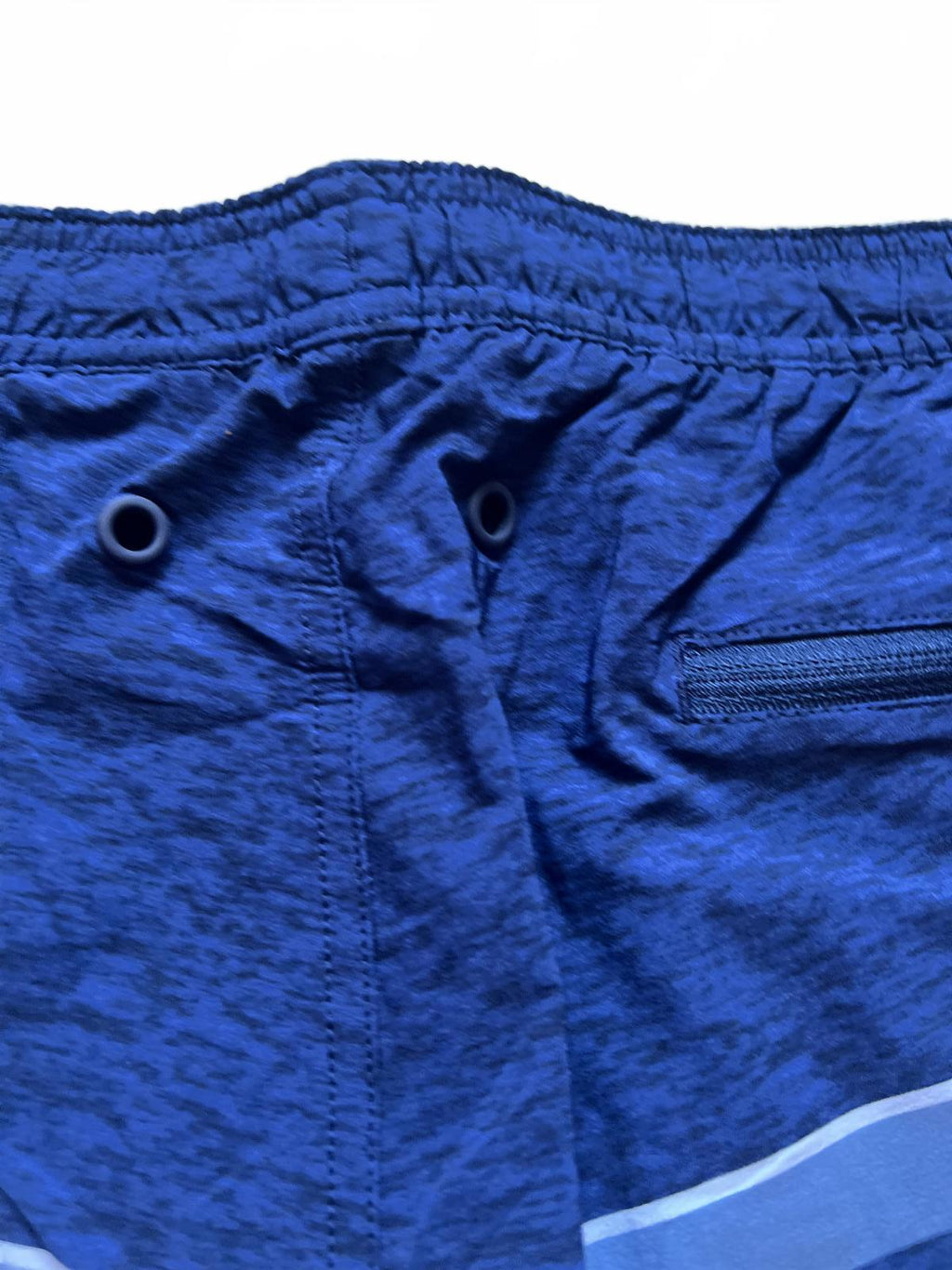 Kirkland men’s blue stripe swim shorts, size XL