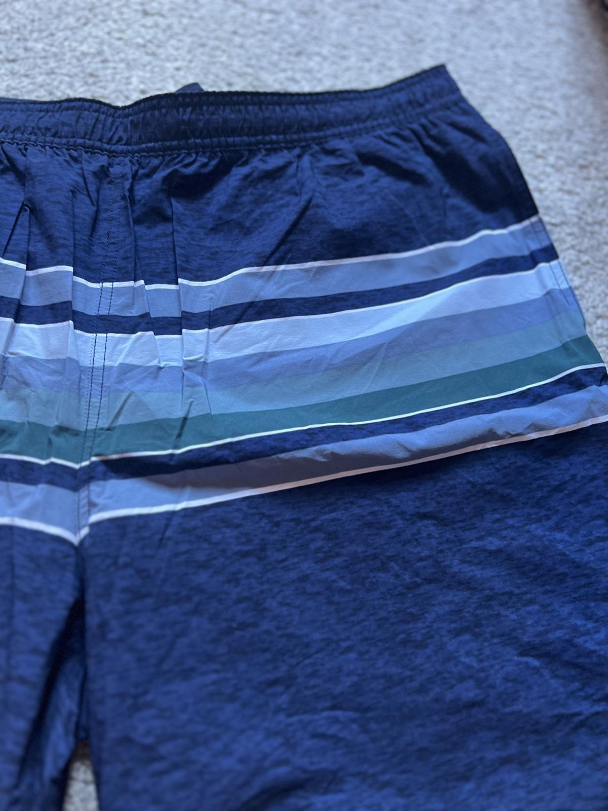 Kirkland men’s blue stripe swim shorts, size XL