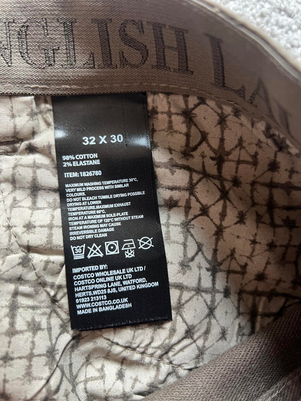 English Laundry tan 5-pocket chinos, size 32” x 30”